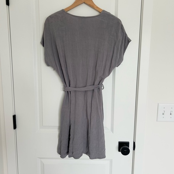 Sadie & Sage Gray Mini Wrap dress belted button front large - Picture 3 of 3